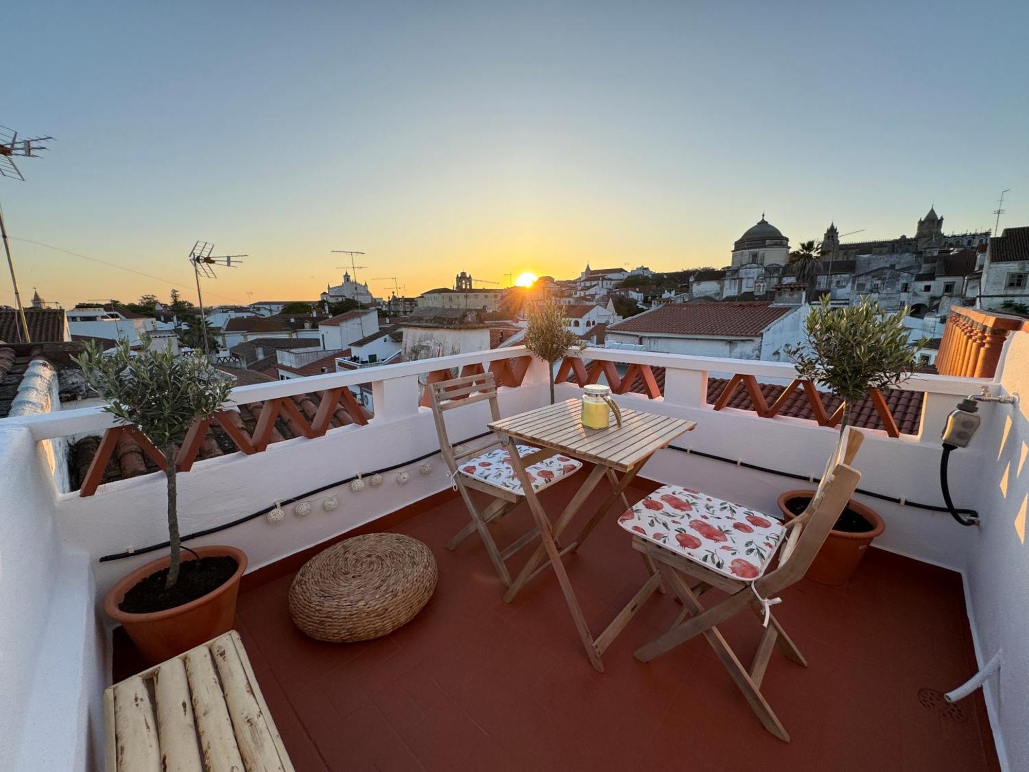 Вилла Evora Castle - Private Alentejo House With A Terrace Экстерьер фото